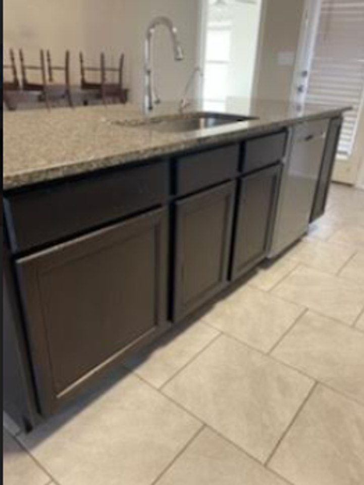 1028 E 90th Ct - Photo 3 of 19