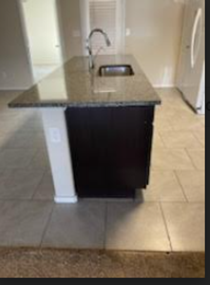 1028 E 90th Ct - Photo 4 of 19