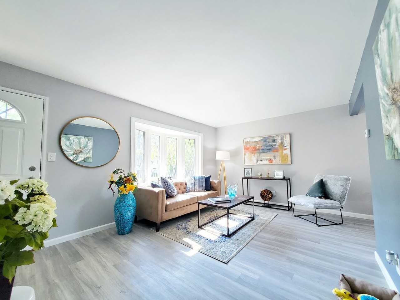 19707 Meadowlark Ln - Photo 3 of 27