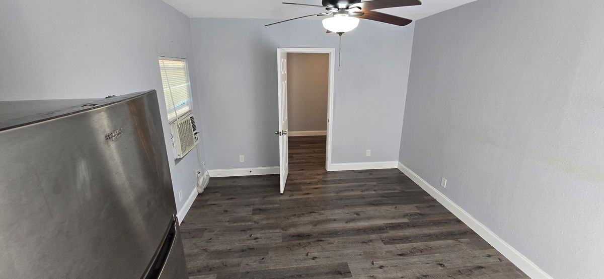 3832 46th Ave N ##B - Photo 7 of 12