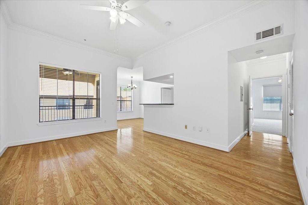 3777 Peachtree Rd Ne - Photo 2 of 36