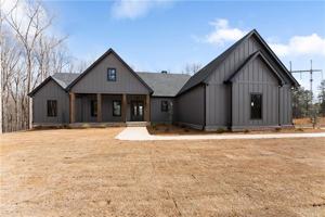 featured image of 3255 Tanners Mill Rd