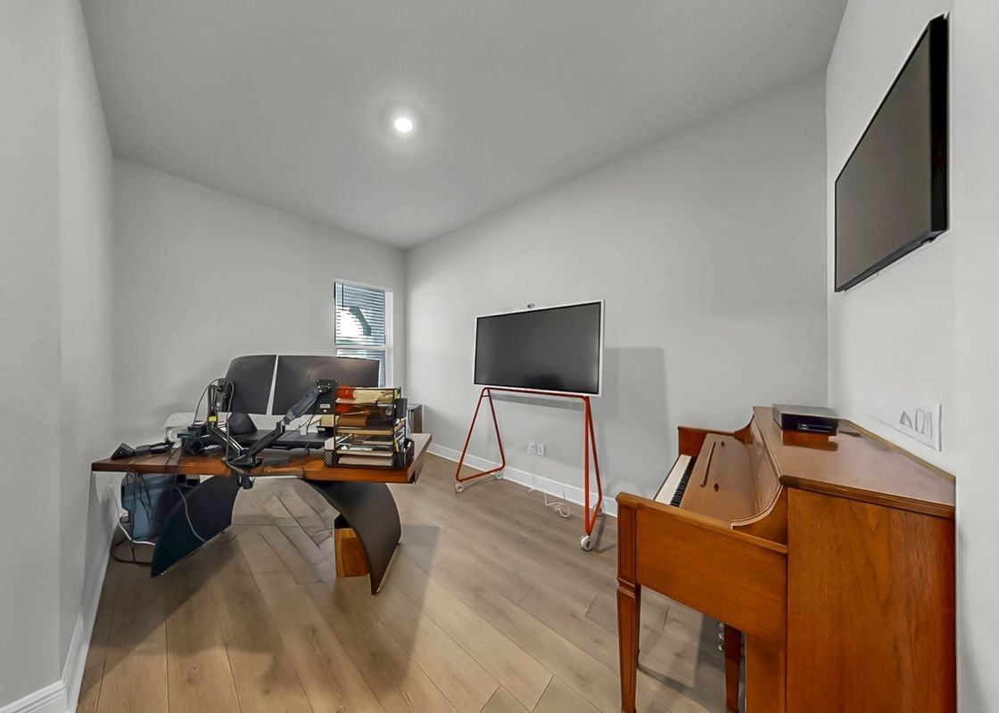 5407 Del Coronado Dr - Photo 2 of 29