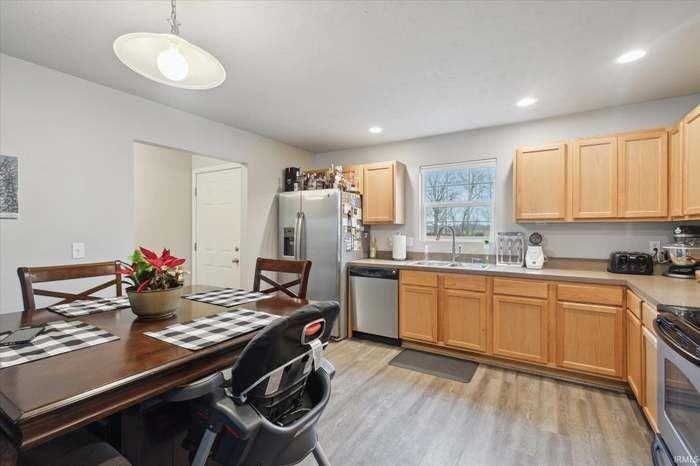 51701 Melwood Ct - Photo 3 of 14