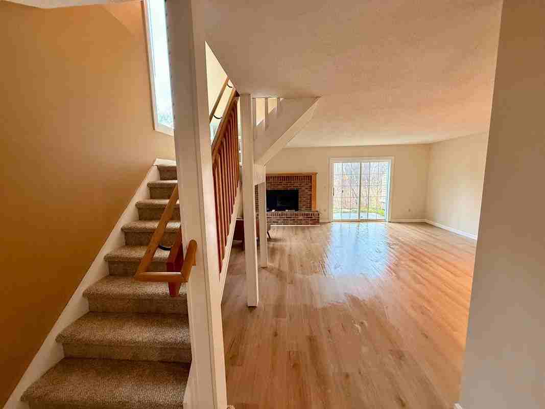 L4 Stonehedge Dr - Photo 4 of 28