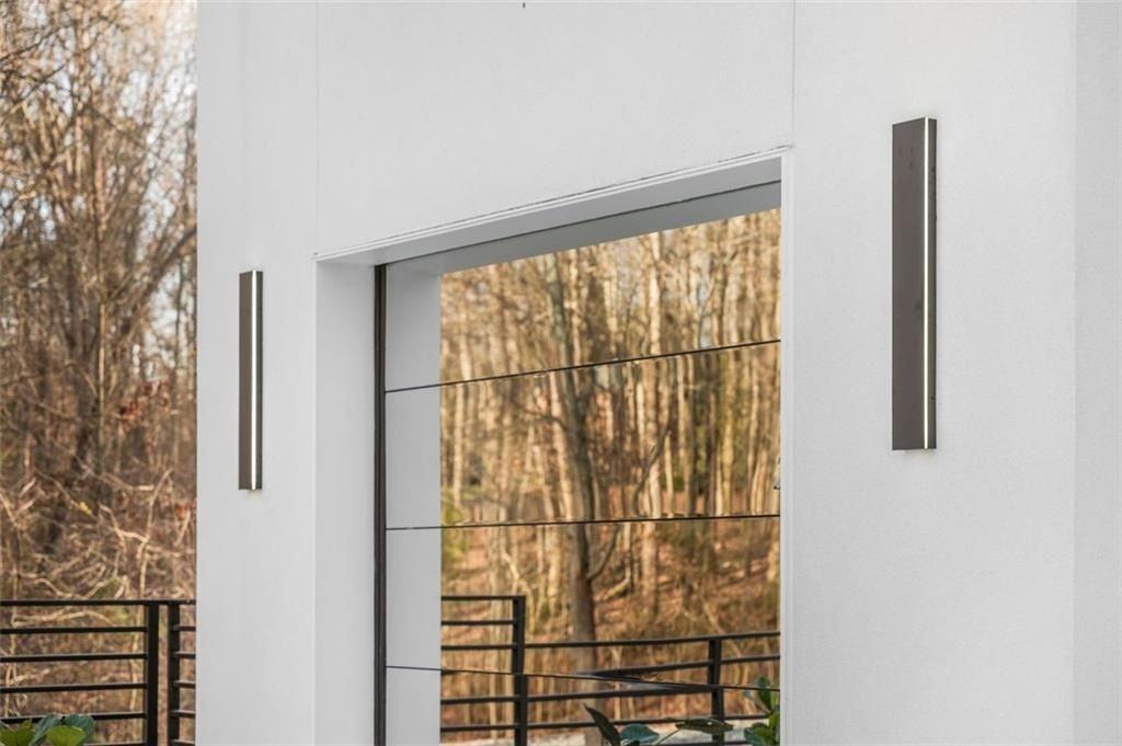 1736 Cox Rd - Photo 7 of 50