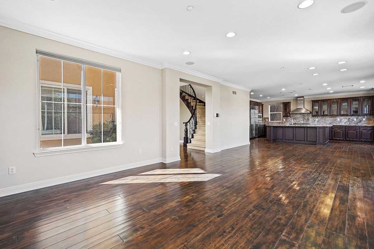 3904 Eagle Flight Dr - Photo 3 of 50