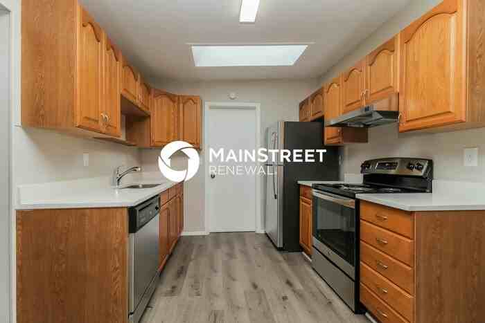 950 Lormann Cir - Photo 6 of 16