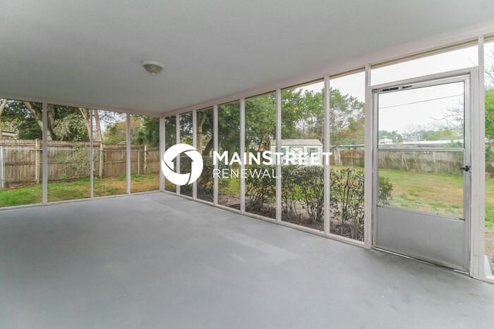 950 Lormann Cir - Photo 7 of 16