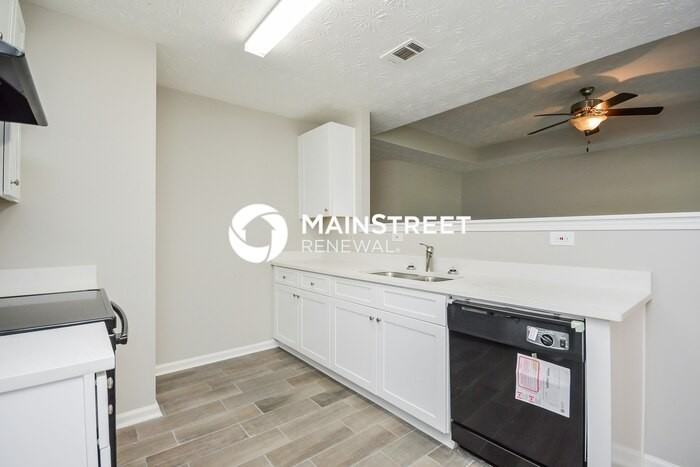 1040 Overlook St - Photo 6 of 16