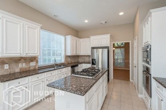 23303 Prairie Pebble Ct - Photo 3 of 15