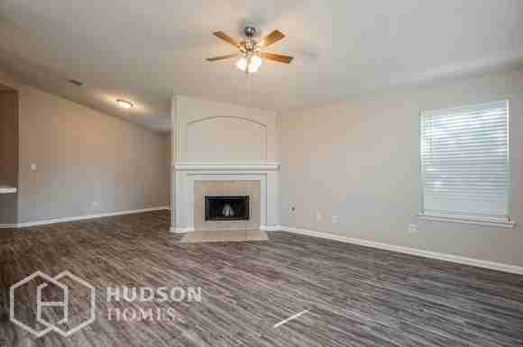 2519 Braley Park Ln - Photo 4 of 15