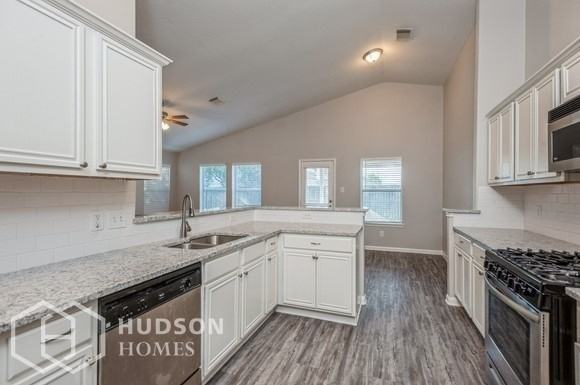 2519 Braley Park Ln - Photo 5 of 15