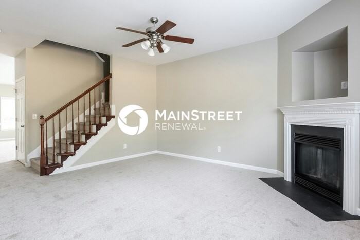 1903 Lees Chapel Rd - Photo 2 of 15