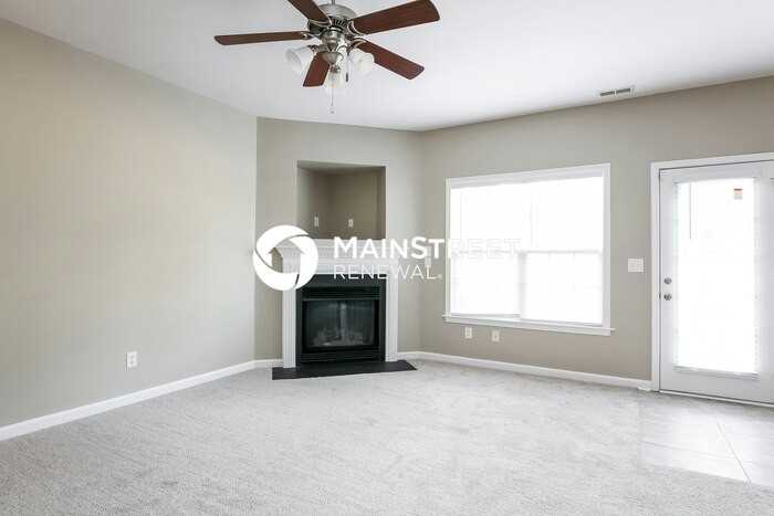 1903 Lees Chapel Rd - Photo 3 of 15