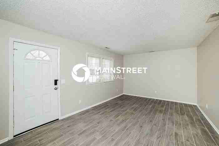 470 Creekway Dr - Photo 6 of 16