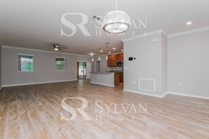 4288 Landover Blvd - Photo 6 of 16