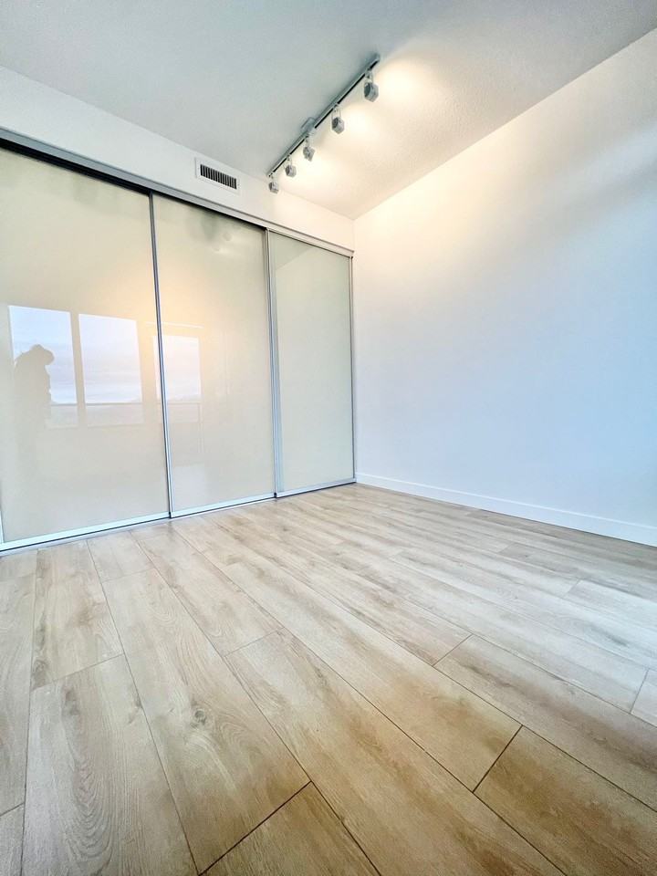 10626 City Parkway - Photo 5 of 14