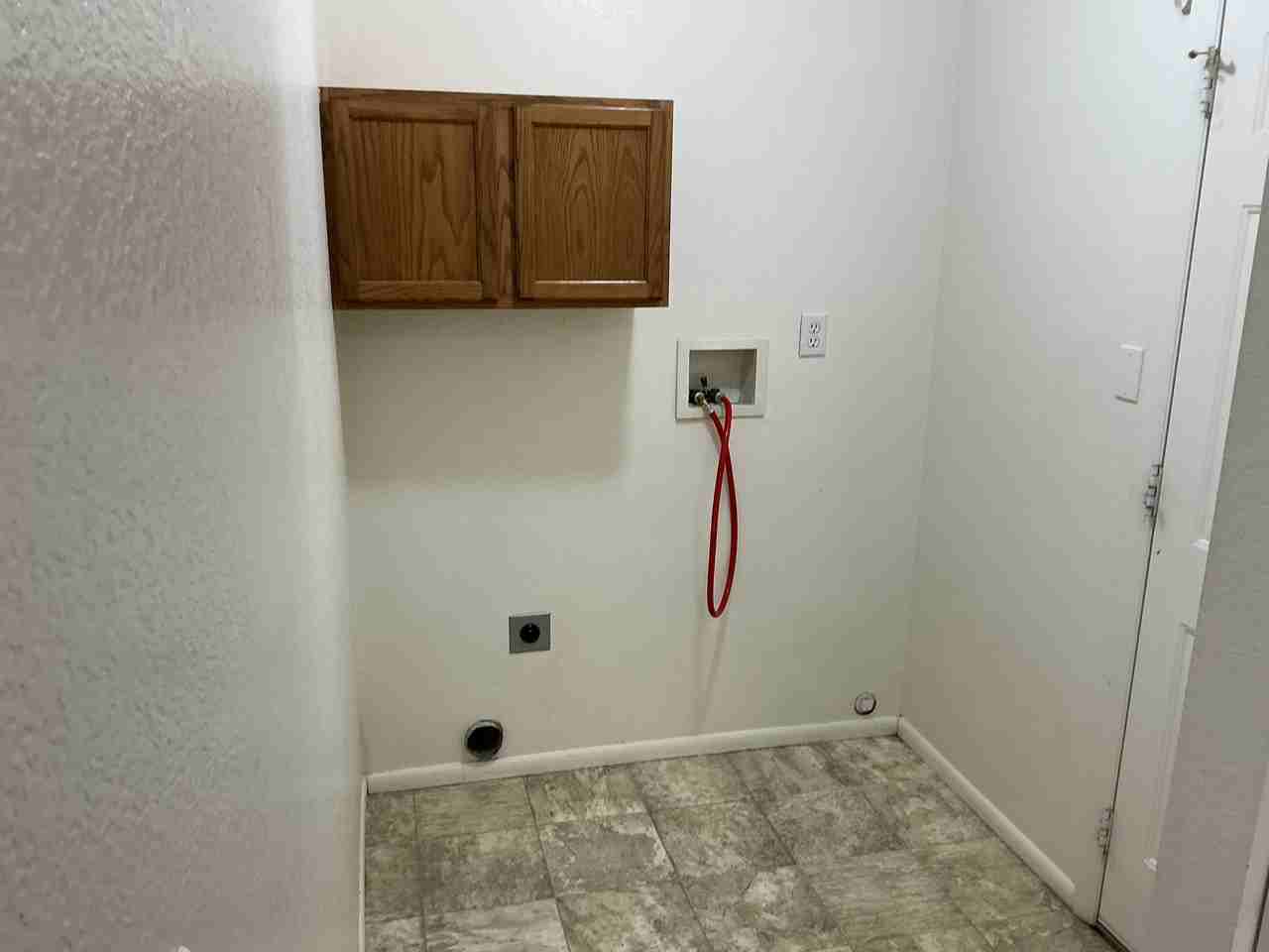 612 Round Table Rd #NA - Photo 5 of 6