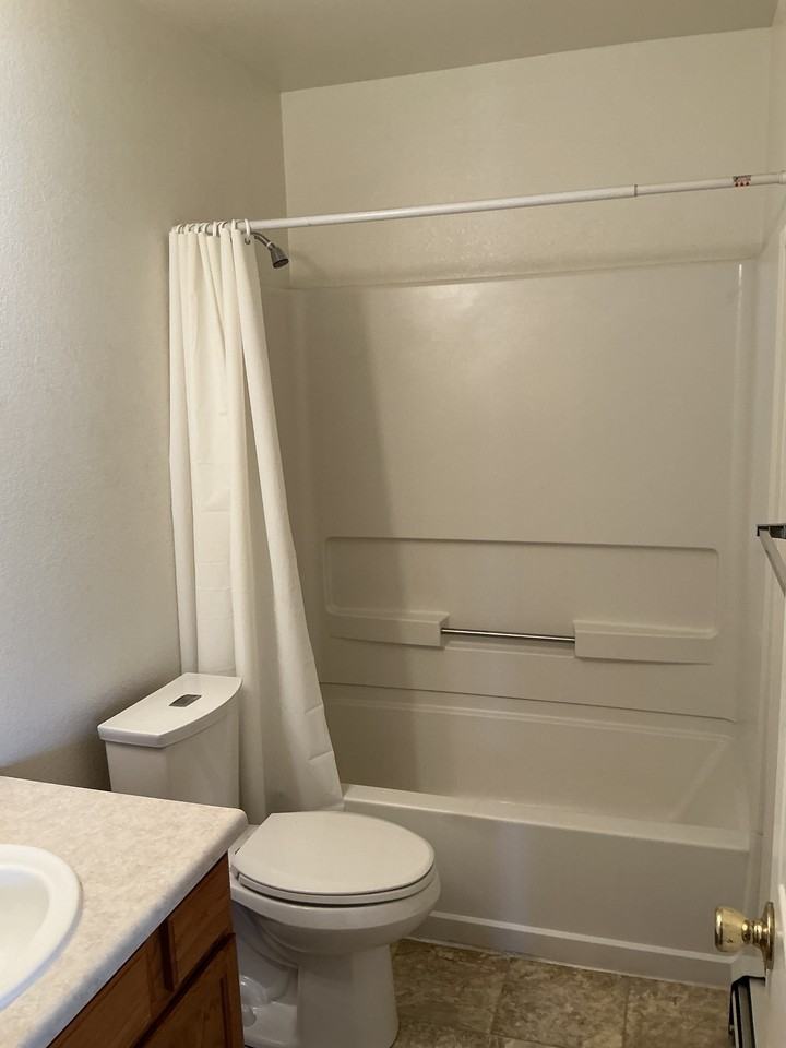 612 Round Table Rd #NA - Photo 6 of 6