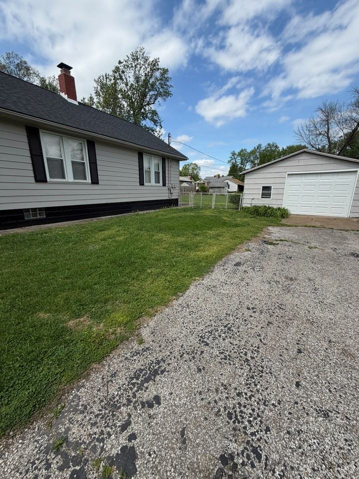 1720 Keck Ave #NA - Photo 2 of 11