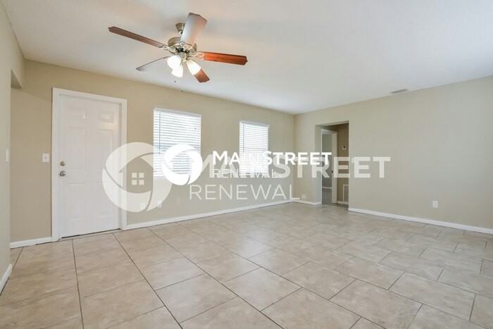 878 Crawford St - Photo 4 of 16