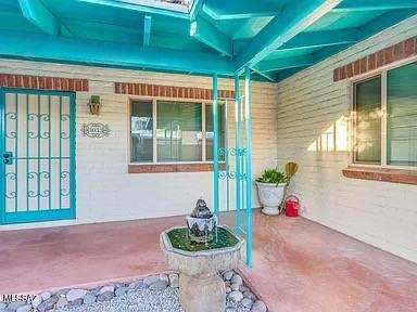 3033 N Cherry Ave #NA - Photo 2 of 13