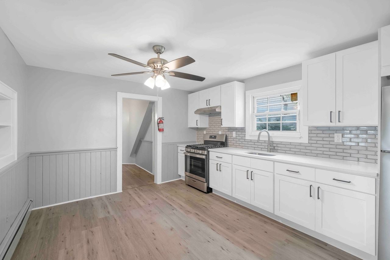 102 Wawayanda Ave #1 - Photo 2 of 8