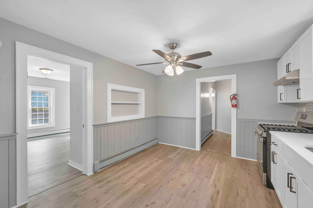 102 Wawayanda Ave #1 - Photo 3 of 8