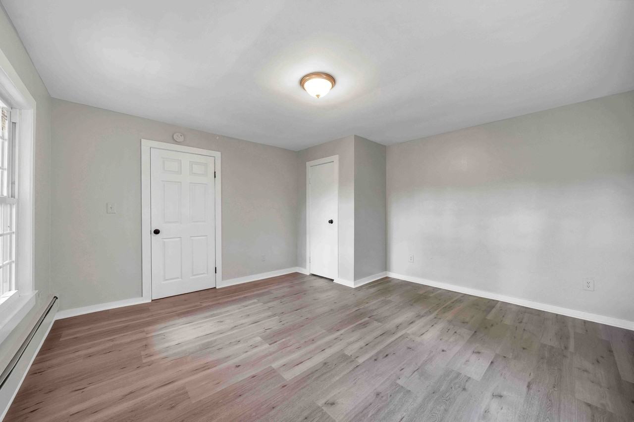 102 Wawayanda Ave #1 - Photo 5 of 8