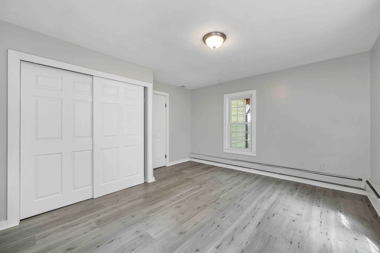 102 Wawayanda Ave #1 - Photo 6 of 8