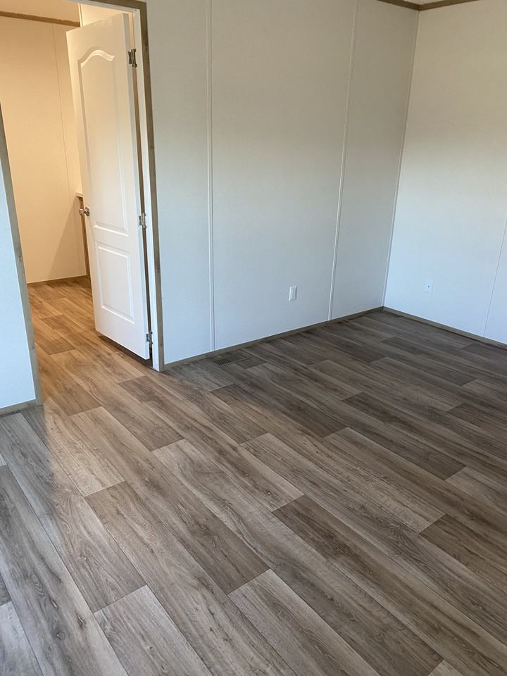 75 W Everett St #NA - Photo 4 of 8