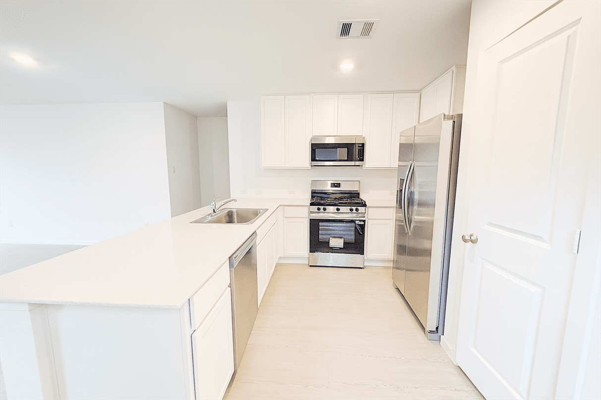 1516 Sunset Ridge Dr #NA - Photo 2 of 17