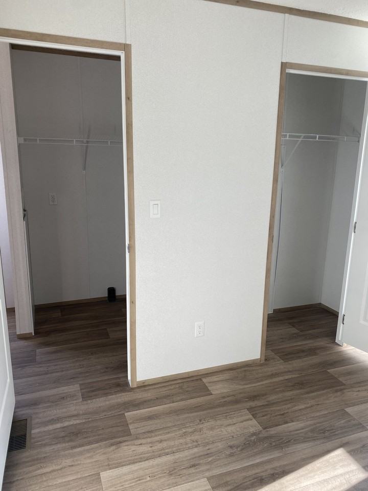 115 W Everett St #NA - Photo 6 of 9