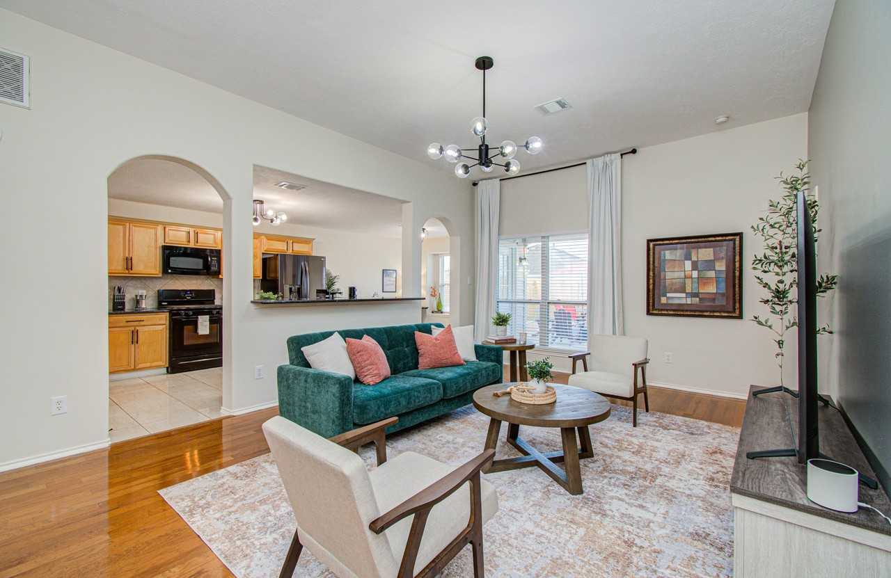 7211 Crescent Mills Dr #NA - Photo 6 of 48