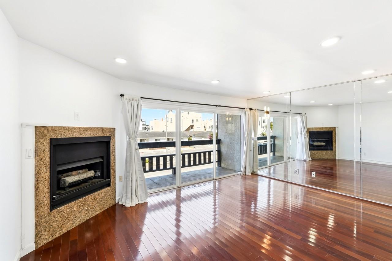 320 Hermosa Ave #102 - Photo 3 of 17