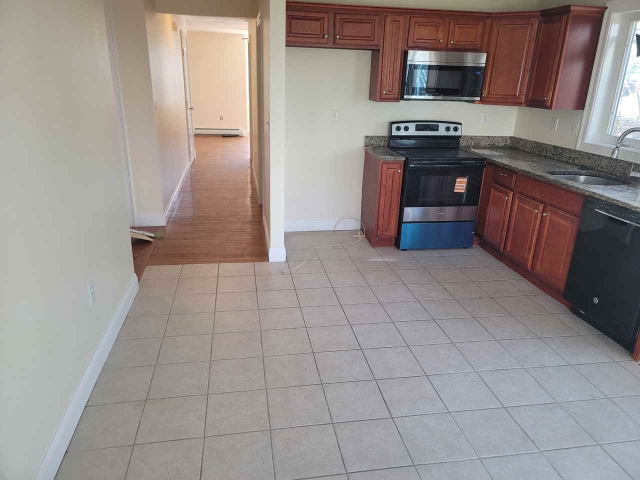 51 Prospect St #B - Photo 5 of 6