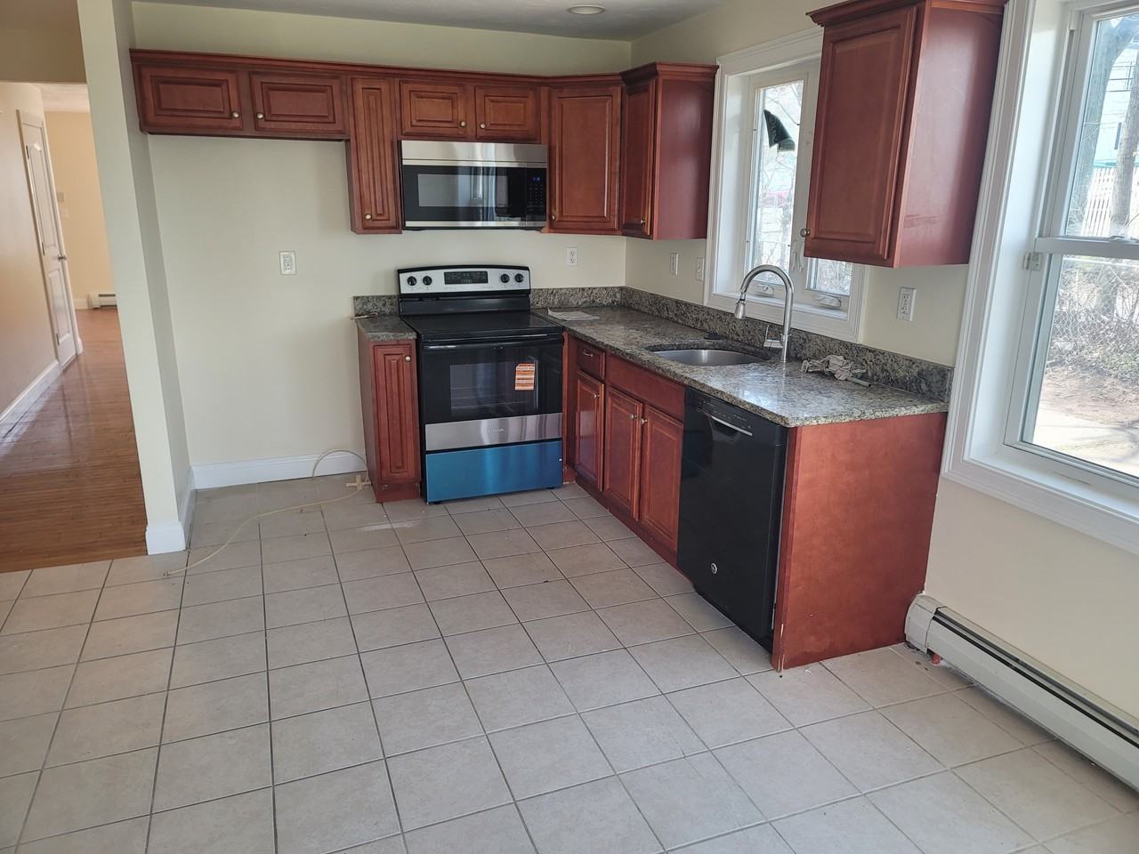 51 Prospect St #B - Photo 6 of 6