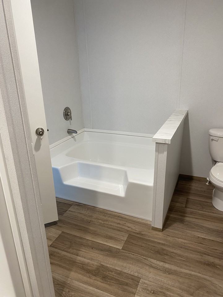 159 W Everett St #NA - Photo 4 of 7