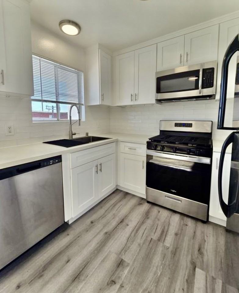 4225 Inglewood Blvd #203 - Photo 7 of 13