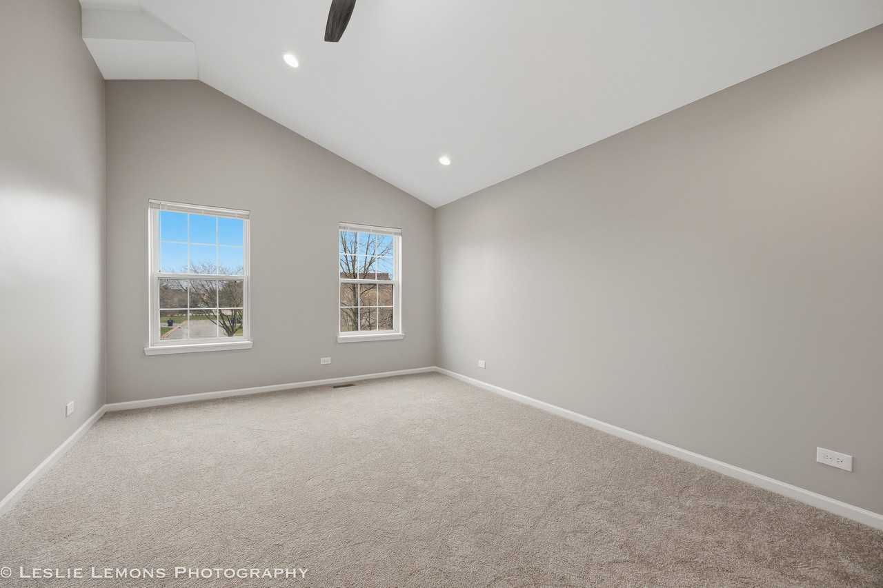 2233 Hillsboro Ct #2233 - Photo 6 of 10