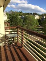 featured image of 305 Hildred Dr #305