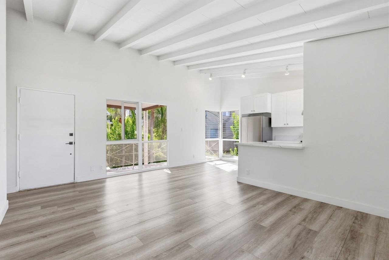 4418 Vantage Ave #1 - Photo 3 of 12