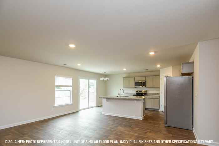 331 Crooked Pine Ct - Photo 2 of 14