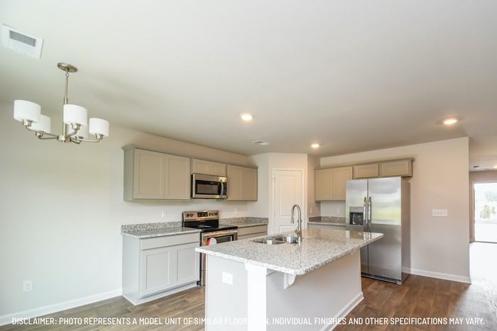 331 Crooked Pine Ct - Photo 4 of 14