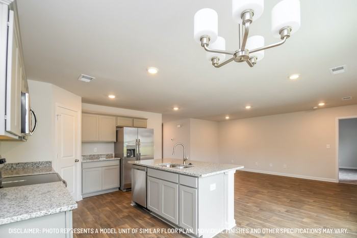 331 Crooked Pine Ct - Photo 5 of 14