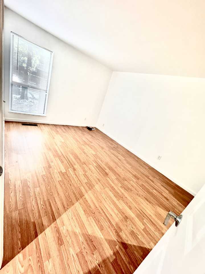 1544 Bailey Rd #15 - Photo 7 of 10