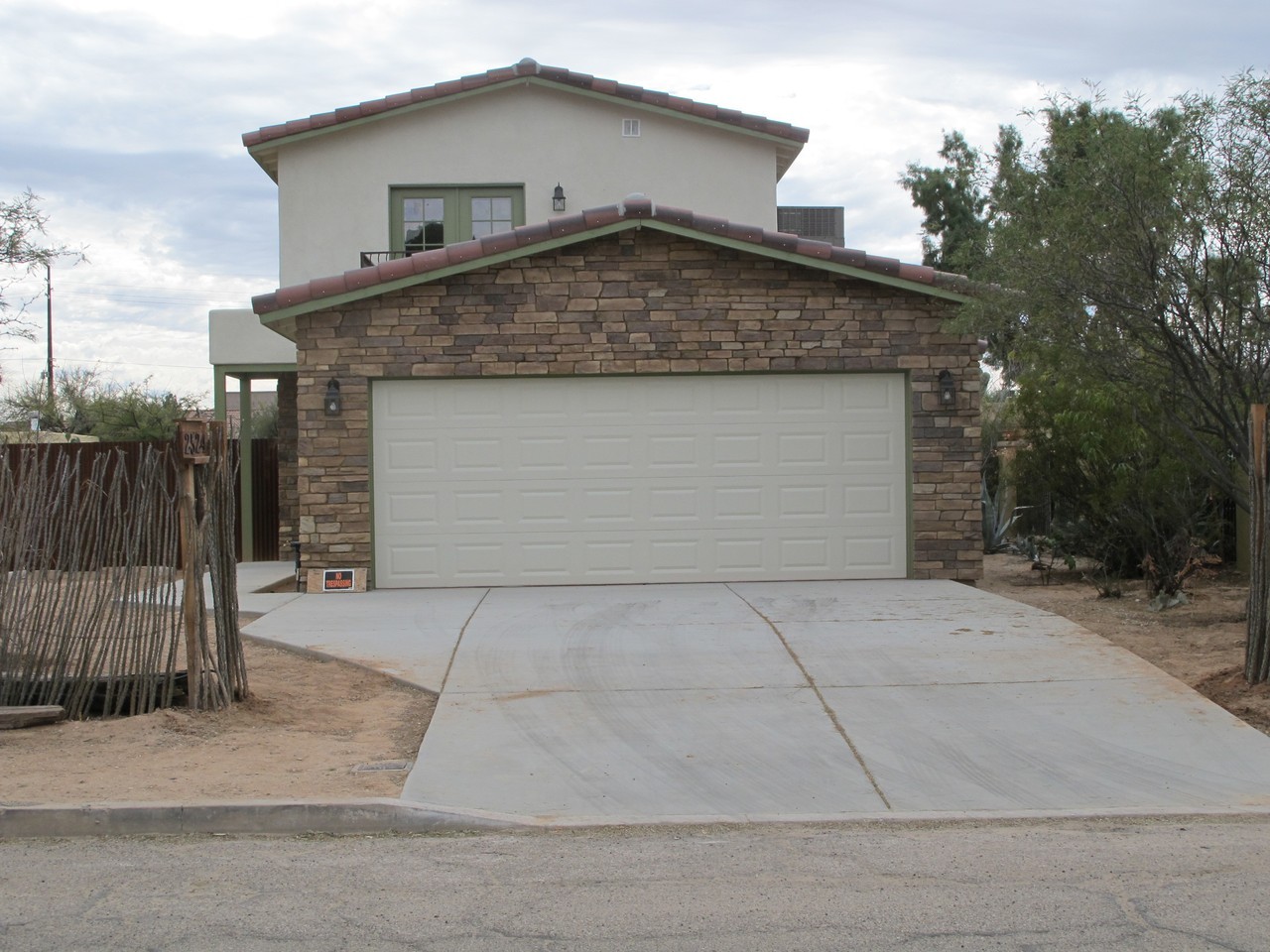 2524 E Lind Rd #NA - Photo 4 of 50