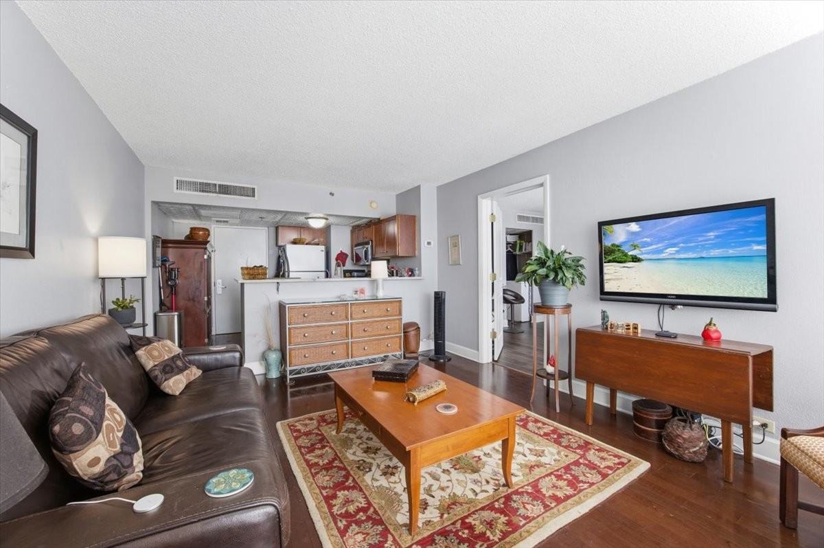 151 E Washington St #406 - Photo 7 of 19