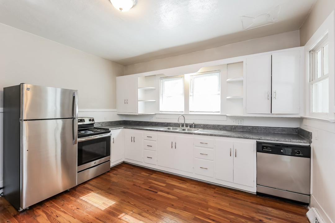 205 S 4th St #NA - Photo 5 of 6